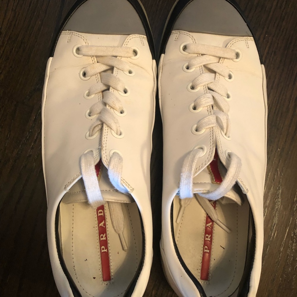 Prada leather sneakers 9.5 - Picture 4 of 12